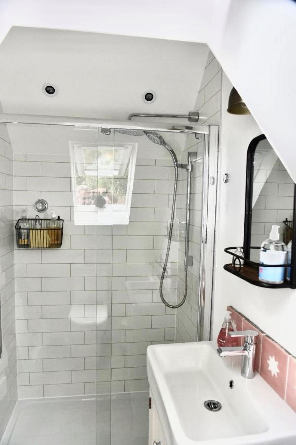 The Roost Apartment Semley ภายนอก รูปภาพ